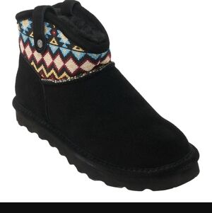 New BearPaw Black Ankle Boot with Multicolor Aztec Cuff Size 10 Western
